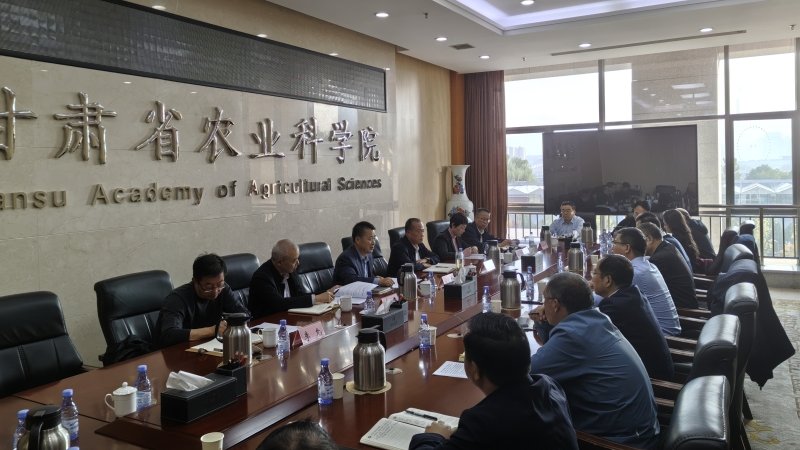 省农科院党委传达学习党的二十届四中全会精神研究部署贯彻落实工作