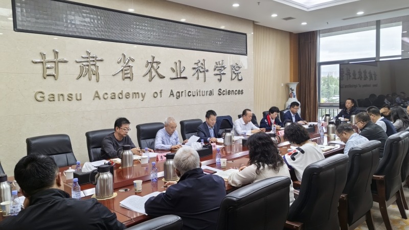 我院召开科技支撑现代寒旱特色农业发展研讨会