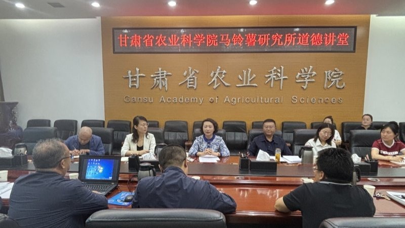 发挥榜样示范作用 激发爱岗敬业热情