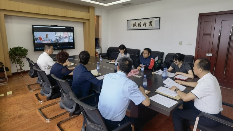 我院与巴哈瓦尔普尔伊斯兰大学共建中巴现代农业科技联合实验室